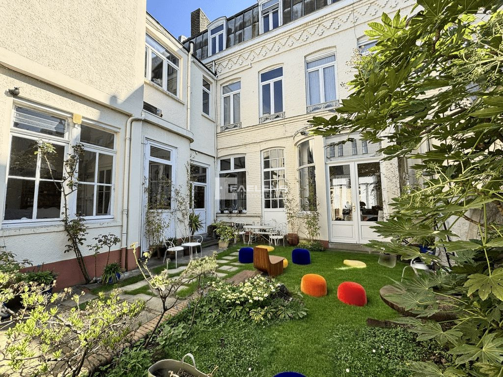 Maison 11 pièces 326 m² · à Vauban · 326 m² · 798 000 €