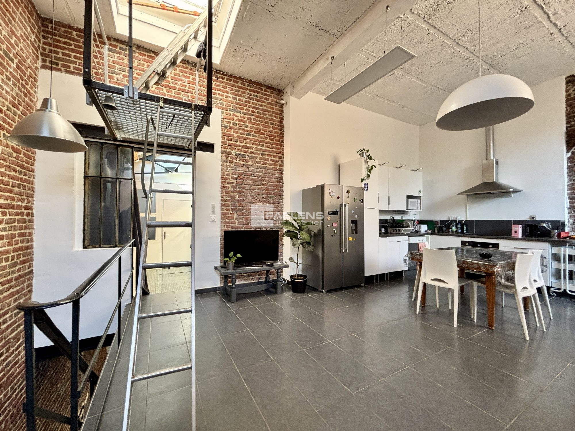 Immeuble 4 pièces 204 m² · à Lille · 204 m² · 455 000 €