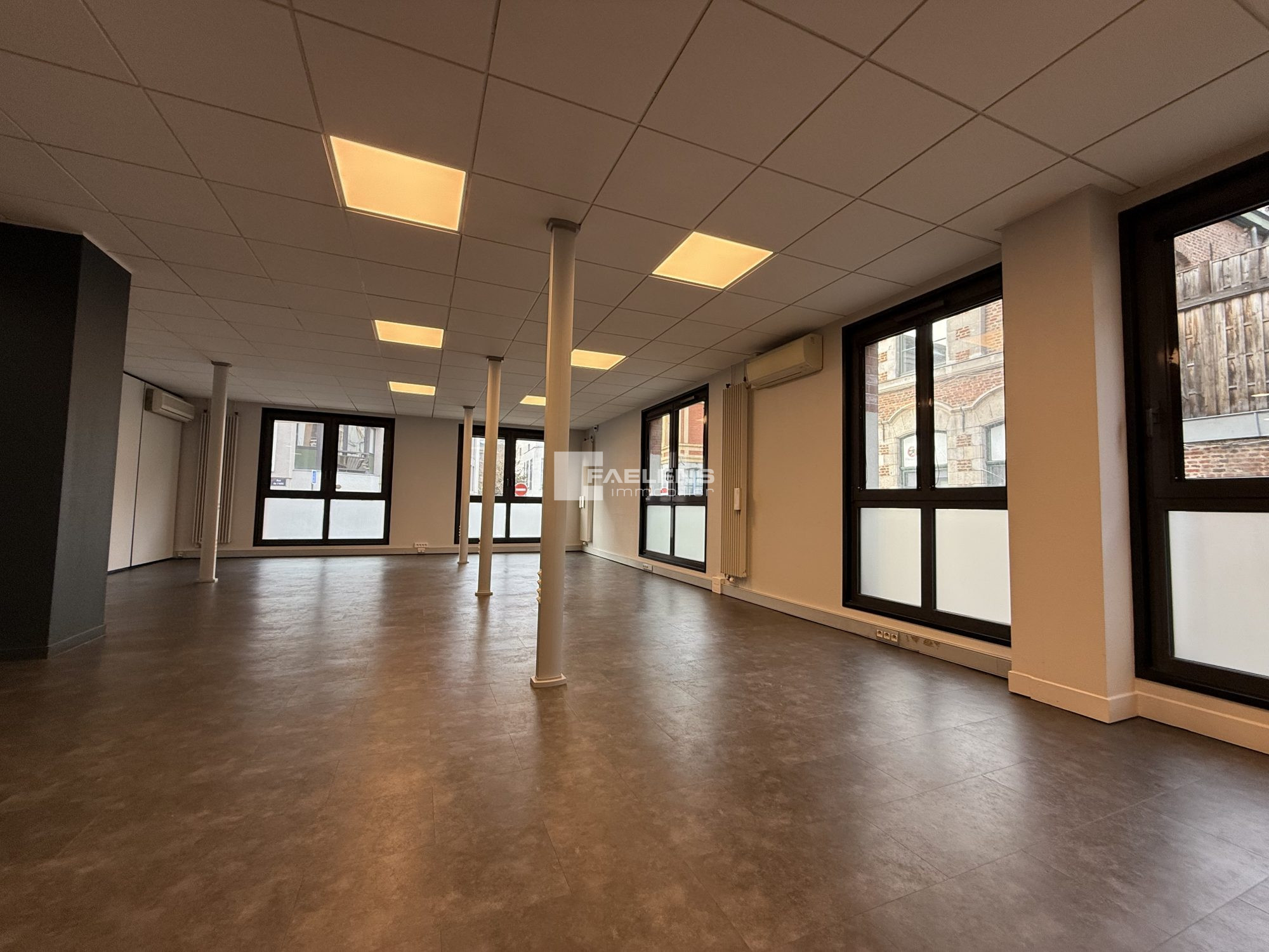 Local commercial 4 pièces 233 m² · à Lille · 233 m² · 689 500 €