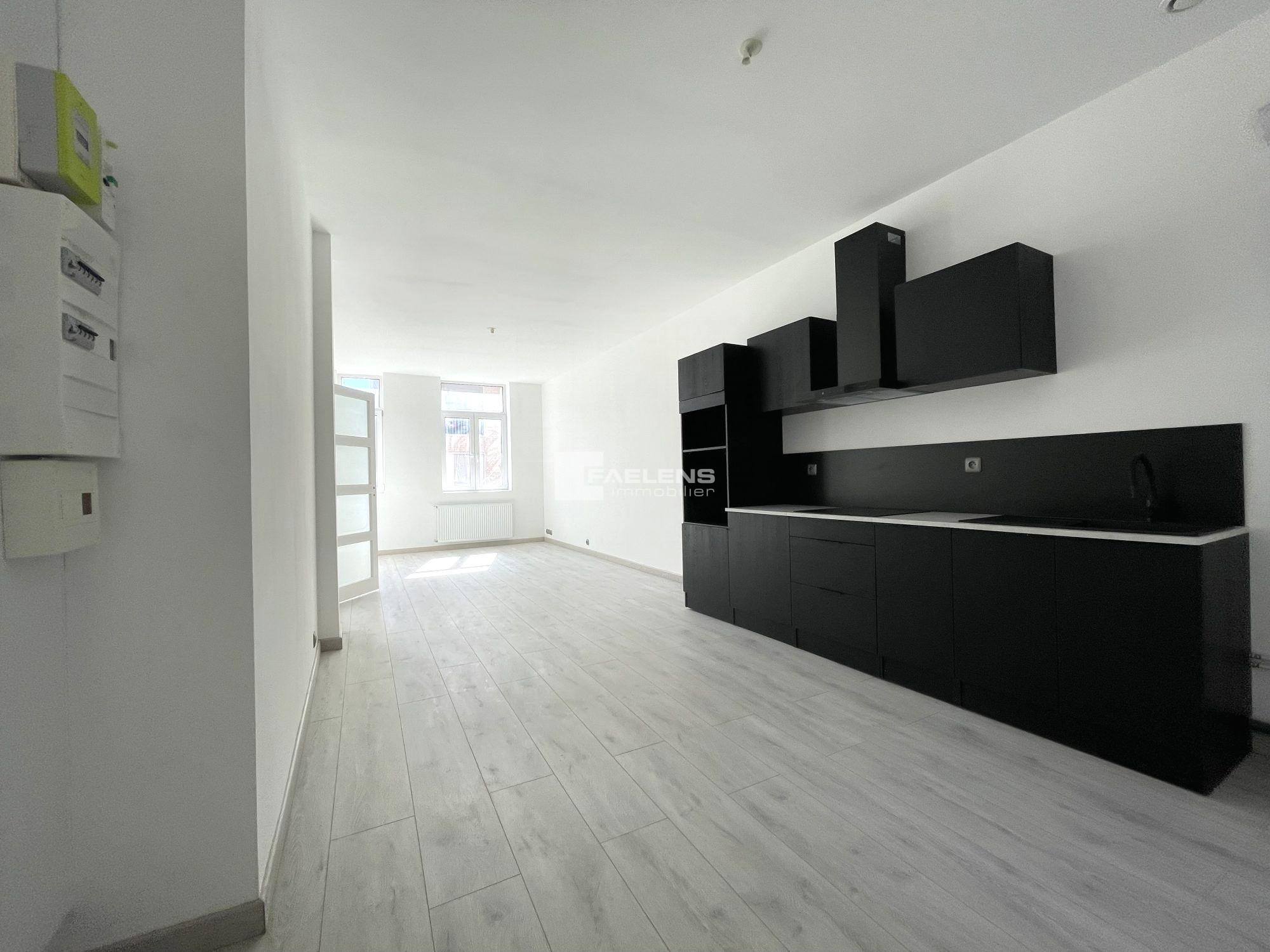 Appartement 3 pièces 57 m² · à Lille · 56,6 m² · 212 000 €